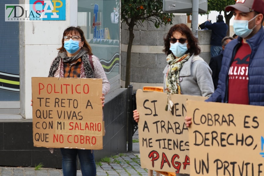 &quot;Lo estamos pasando muy mal, es un injusticia, necesitamos una solución rápida&quot;