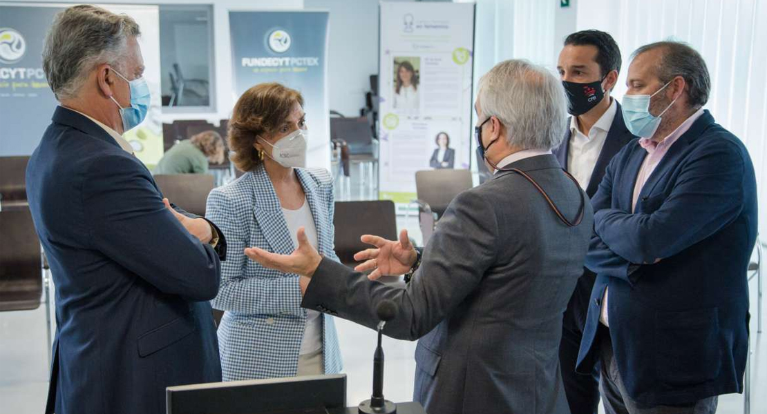 Carmen Calvo visita las instalaciones del Parque Científico y Tecnológico de Extremadura