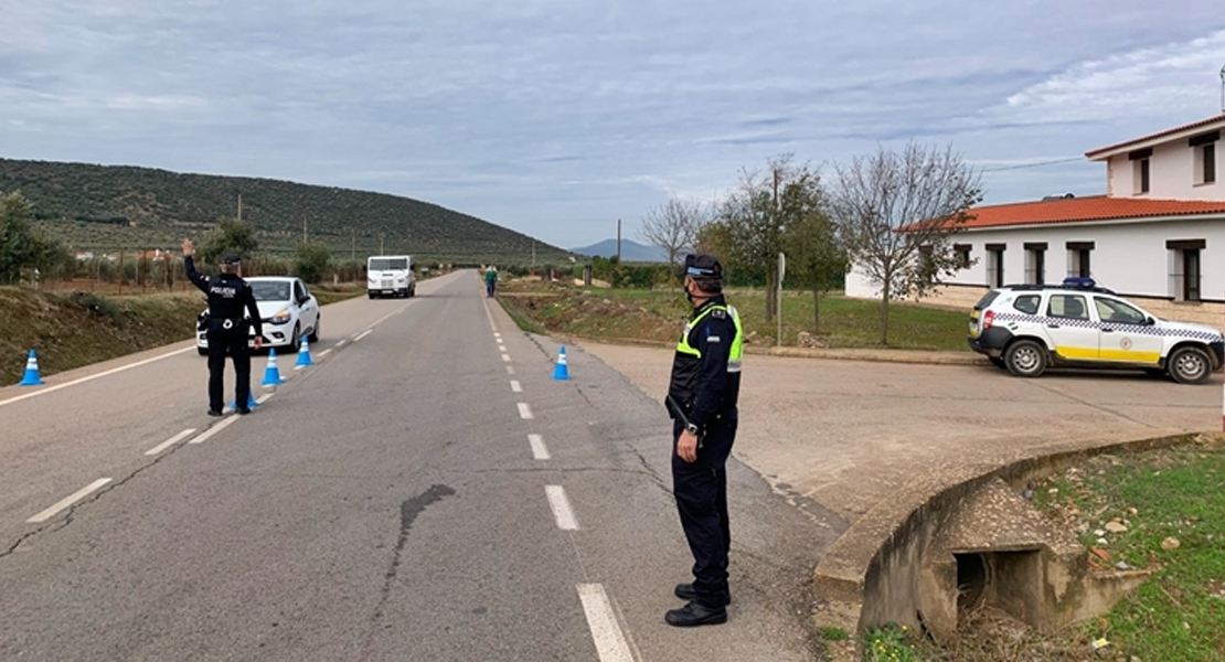 La Junta ordena el cierre de cuatro localidades en riesgo &quot;muy elevado&quot; por el covid