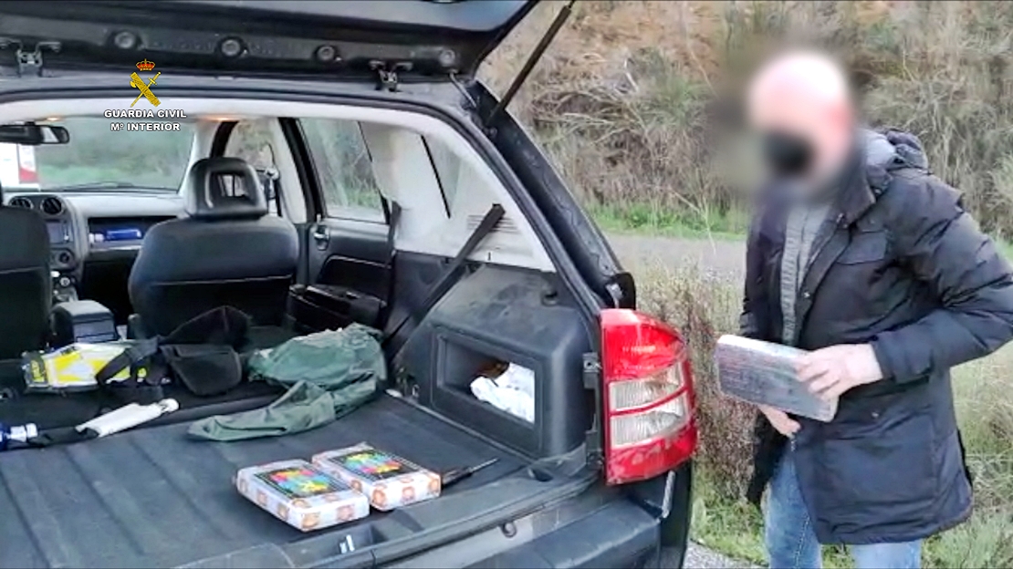 Desarticulan una organización que transportaba cocaína en dobles fondos de vehículos