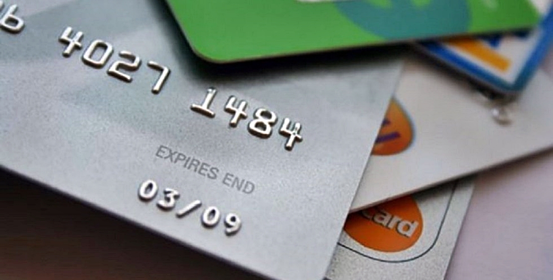 Un error en tarjetas bancarias hace pagar dos veces por el mismo producto