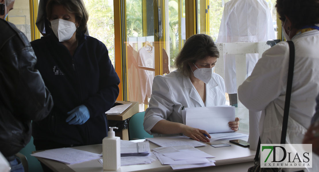 Vecinos de Novelda (BA) no pueden recibir llamadas para vacunarse por la falta de cobertura