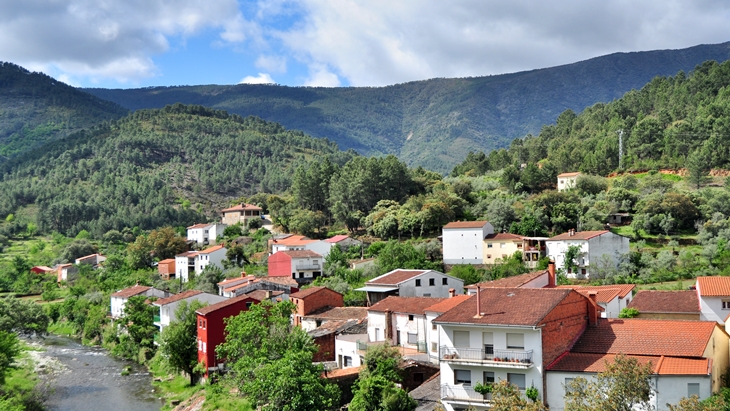 Grave tras sufrir un accidente laboral en una localidad extremeña