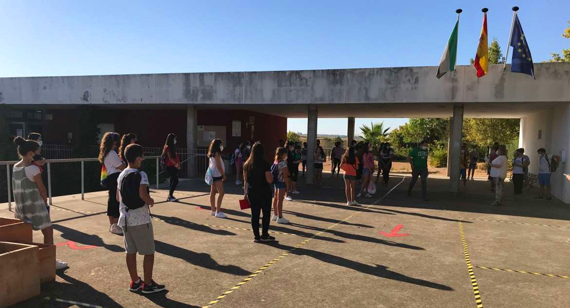Buscan incrementar el número de alumnos en la educación pública extremeña