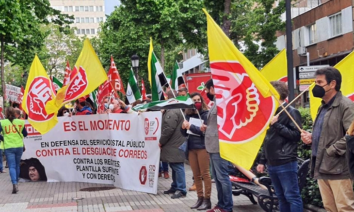 Los sindicatos de Correos se concentran en Cáceres para denunciar la privatización de la empresa pública