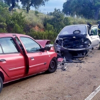 Dos heridos tras un choque frontal cerca de Almorchón (Badajoz)