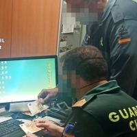 La Guardia Civil investiga a una asistenta por robar 4.200 euros en un domicilio donde trabajaba