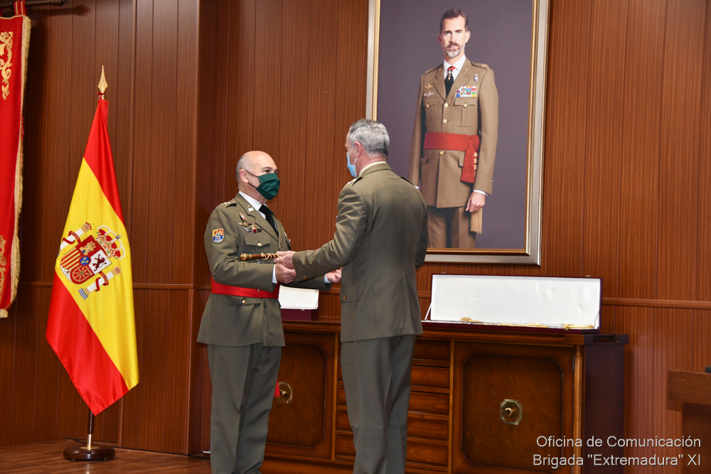 Imposición de Faja y Entrega de Mando en la Brigada “Extremadura” XI