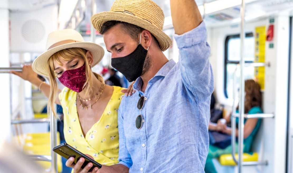 Bonos turísticos para ahorrar dinero en viajes este verano: cómo pedirlos en las CCAA