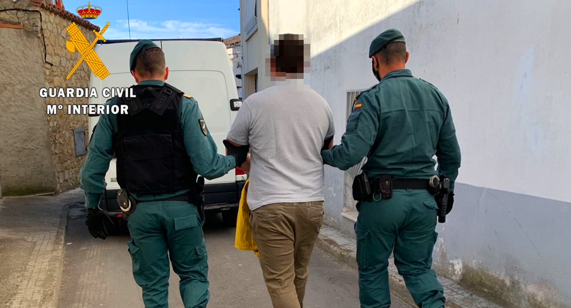 Una pareja y la madre de uno de ellos detenidos por tráfico de drogas en Moraleja (Cáceres)