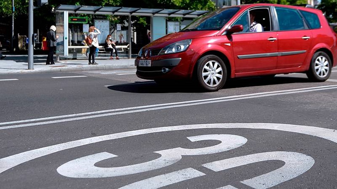 Cómo afectará la limitación de velocidad al seguro del coche