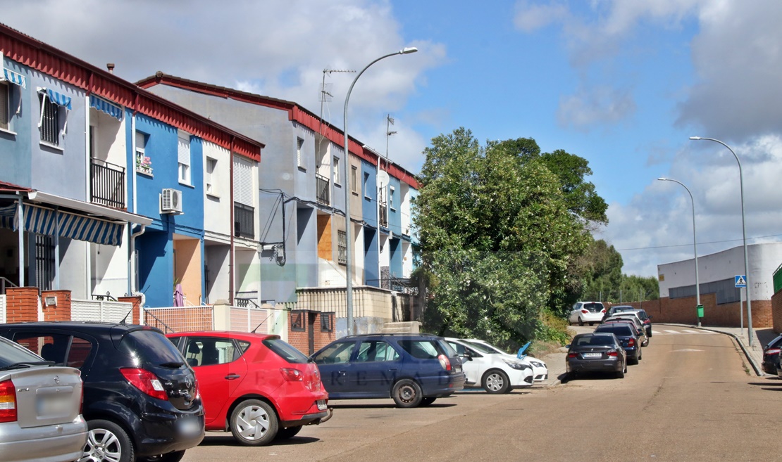 Un niño grave tras caer de una escaleras en Badajoz: la Policía estudia las causas