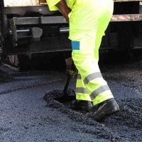 Cáceres comienza a asfaltar calles en mayo