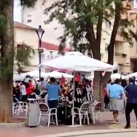 VÍDEO - Buen ambiente entre las dos aficiones antes del partido en Almendralejo