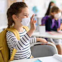 Los alumnos volverán a clase el próximo curso con mascarilla