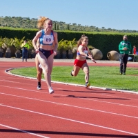 Laura Orantos, nuevo récord de extremadura de 200 metros
