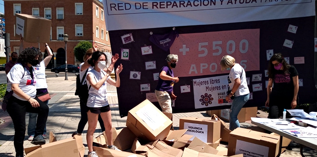 Badajoz: 150 personas acuden a la concentración de apoyo a Sara y sus hijas