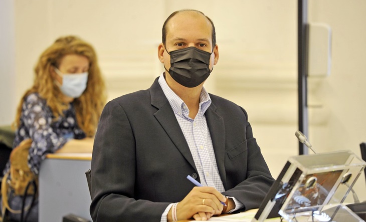 PP: “A Extremadura ni se la ve ni, se la oye”