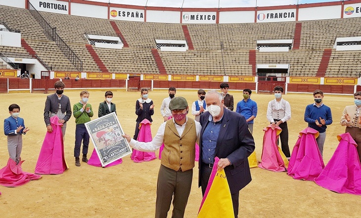 La Escuela Taurina de Badajoz homenajea a Luis Reinoso “Cartujano”