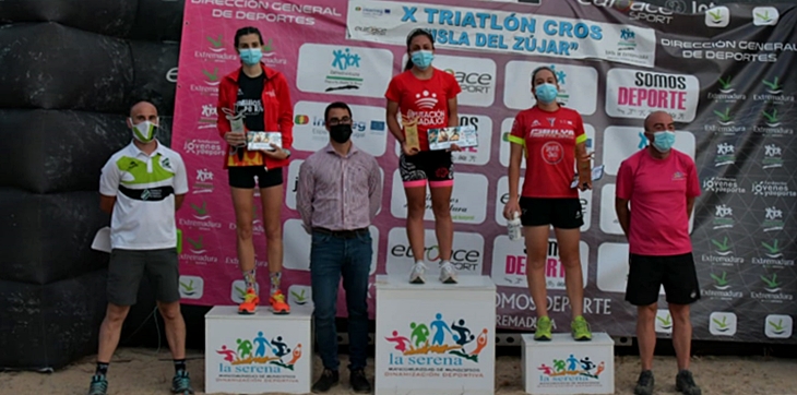 Cobos y Mendoza, campeones de Extremadura de Triatlón Cros