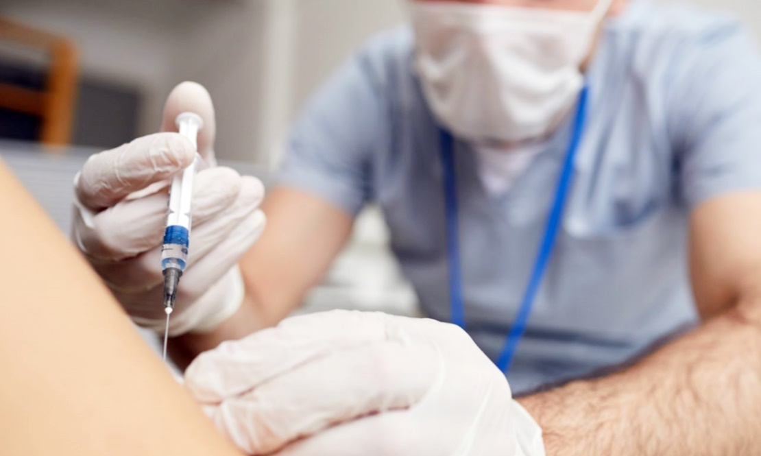 Primer llamamiento para la segunda dosis de Astrazeneca en Extremadura