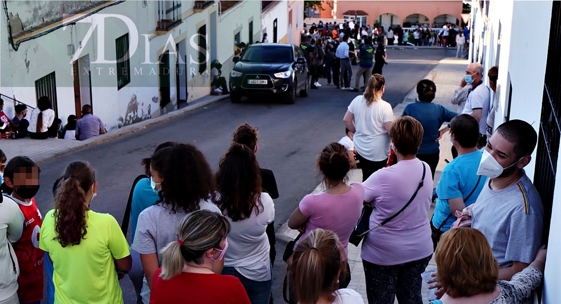 REPOR: Expectación máxima entre los vecinos de Los Santos de Maimona