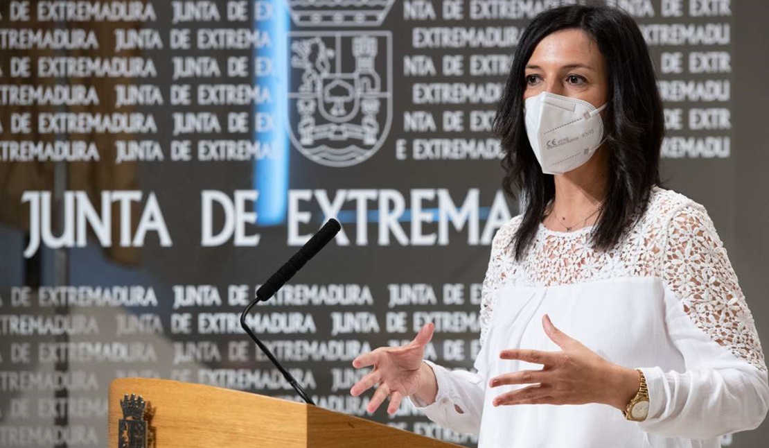 Refuerzan con 600 docentes la plantilla del próximo curso debido a la covid-19 en Extremadura