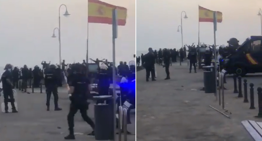 Heridos varios agentes en la frontera de Melilla al intentar frenar la entrada de inmigrantes