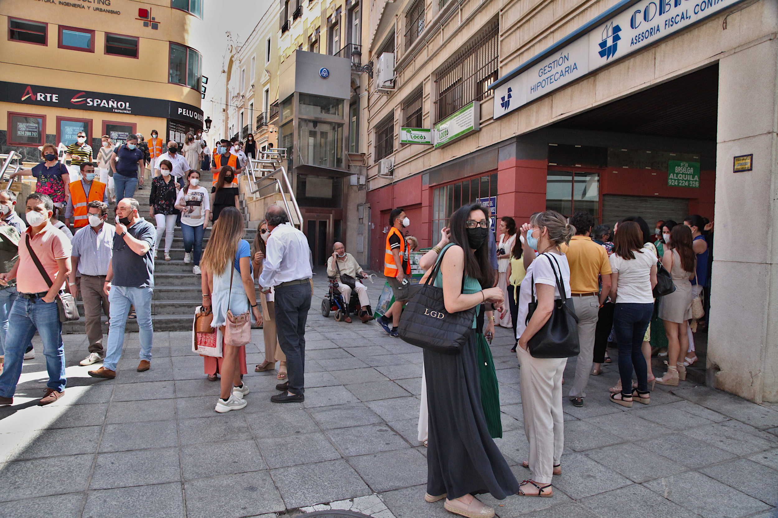 Diputación pone a prueba a sus trabajadores: 400 personas en un edificio en llamas