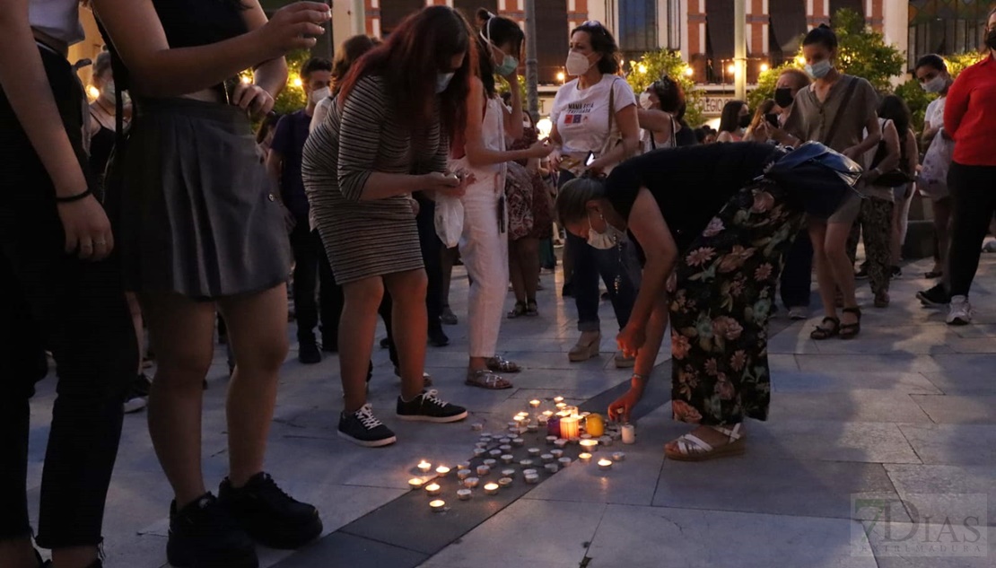 Extremadura alza la voz en repulsa de los asesinatos de las niñas de Tenerife y la joven sevillana