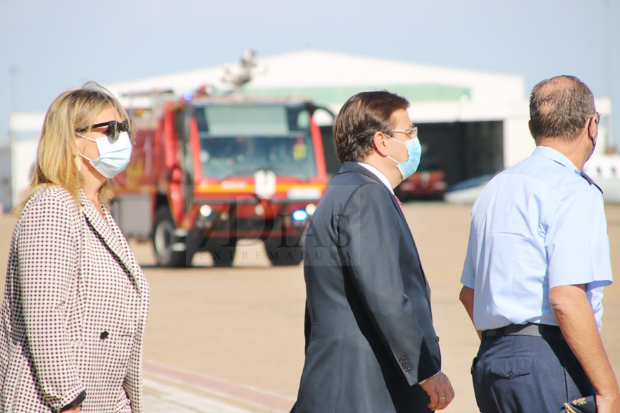 La ministra de Defensa visita la base Área de Talavera (Badajoz)