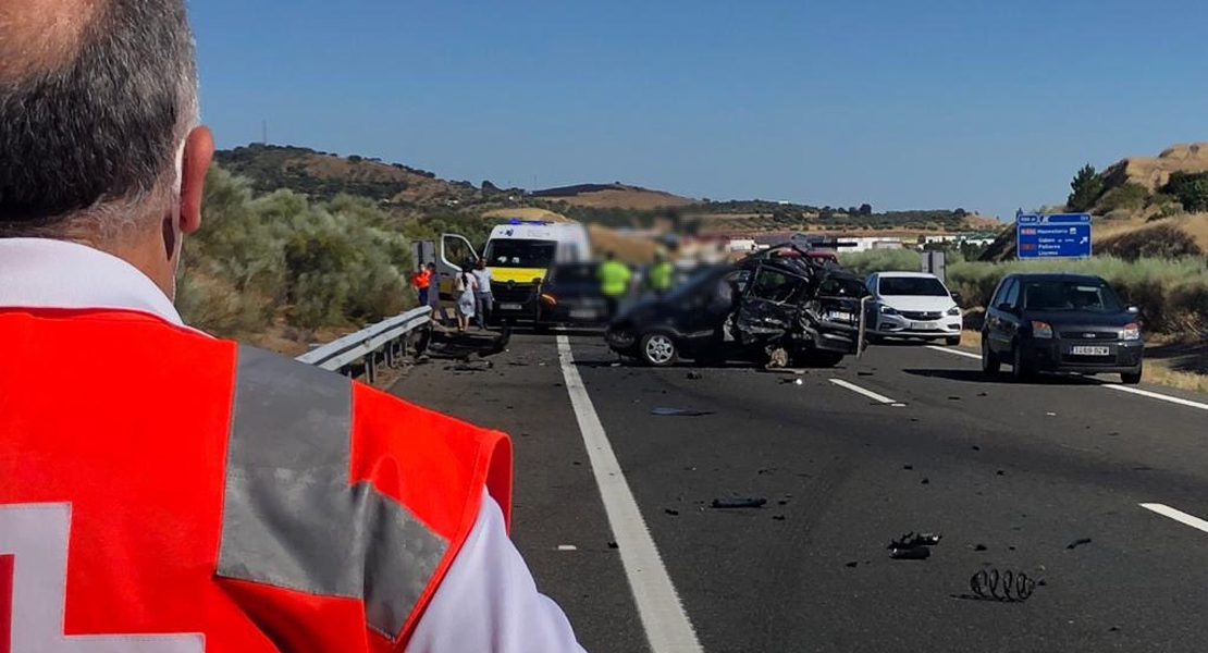 Una colisión entre vehículos deja cinco heridos en la A-66 a su paso por la provincia de Badajoz