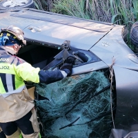 Impactante salida de vía en la BA-060 cerca de la localidad de Don Benito