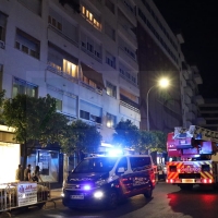 Un amplio dispositivo alerta a los vecinos de la calle Enrique Segura Otaño (Badajoz)