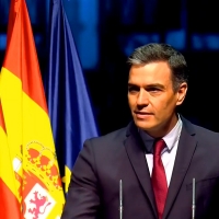 Abucheos a Sánchez: el presidente anuncia que aprobará los indultos