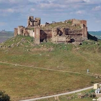 Rehabilitación del yacimiento de Caparra y el castillo de Montemolín