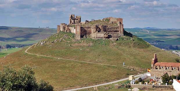 Rehabilitación del yacimiento de Caparra y el castillo de Montemolín