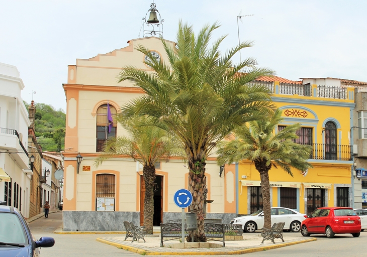 Una agente de Policía Local salva la vida a una persona en Salvatierra de Los Barros (BA)