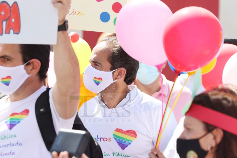 REPOR: Manifestación por la crítica situación de los centros de infantil y guarderías extremeñas