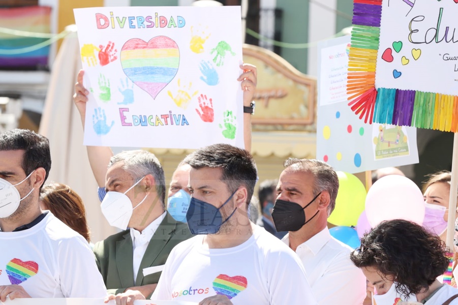 REPOR: Manifestación por la crítica situación de los centros de infantil y guarderías extremeñas