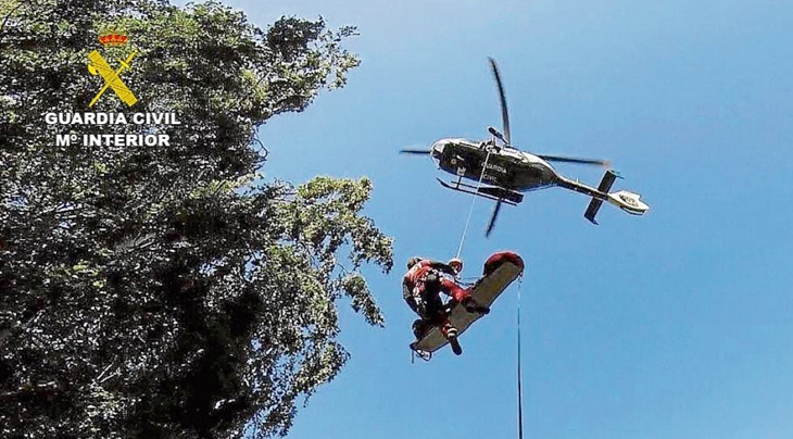 Rescatada tras precipitarse a una poza en la Sierra de Gredos