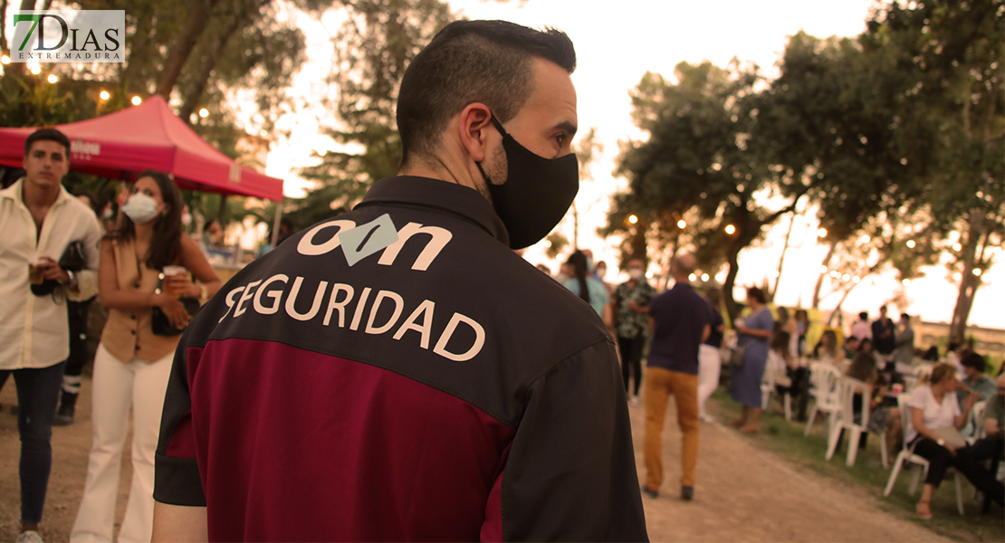 Imágenes del Alcazaba Festival en el concierto de Taburete e Íñigo Merino