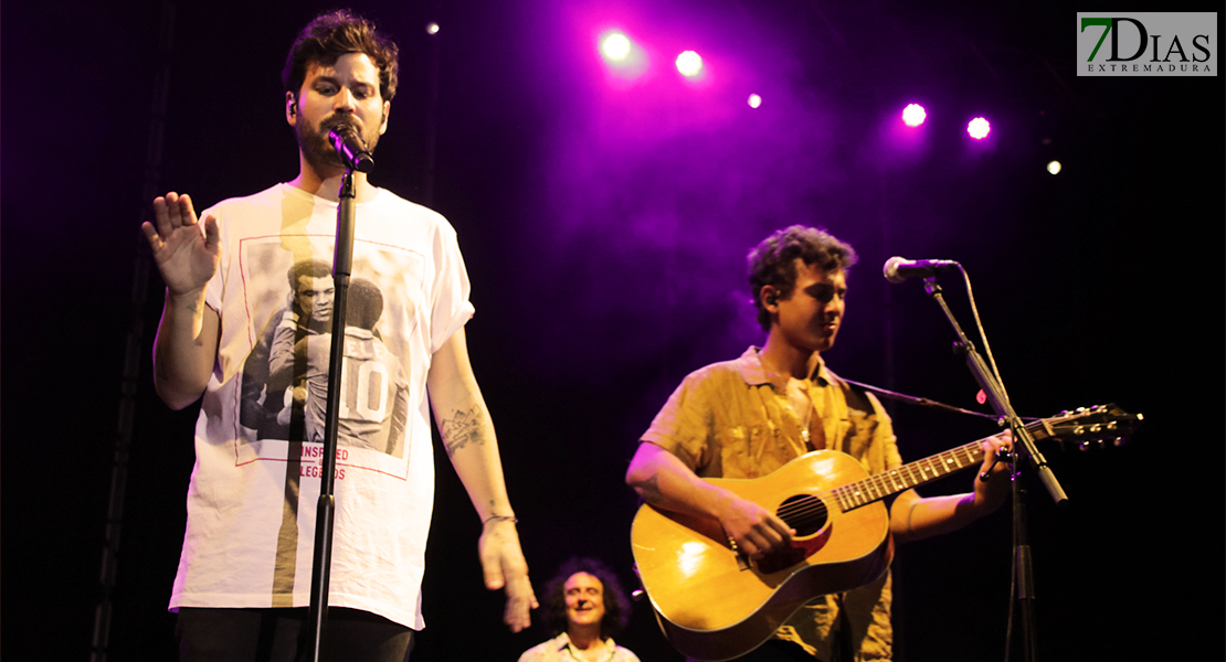 Imágenes del Alcazaba Festival en el concierto de Taburete e Íñigo Merino