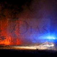 Incendio forestal en el badén de Talavera La Real durante la madrugada