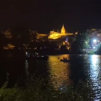 Rastrean el Guadalquivir buscando a una persona que habría caído al agua la pasada noche