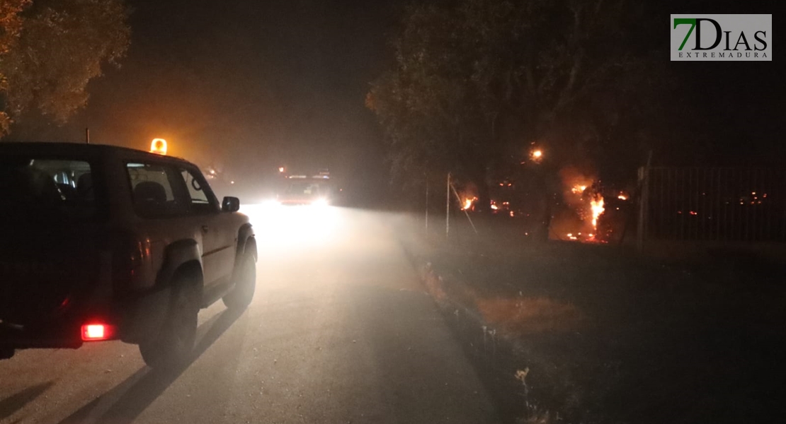 REPOR - Impactante incendio a las afueras de Badajoz