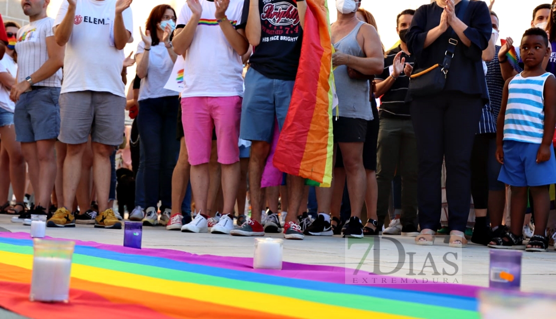 ¡Ya basta de prejuzgar, perseguir, y asesinar por no ser heterosexual!