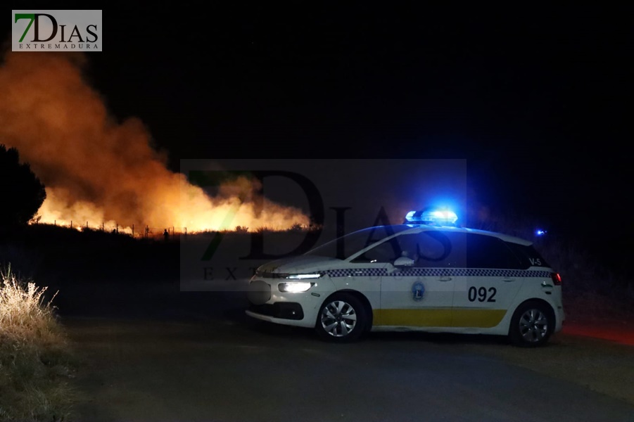 Imágenes del incendio en Las Vaguadas (Badajoz)