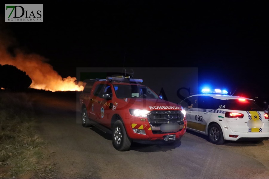 Imágenes del incendio en Las Vaguadas (Badajoz)