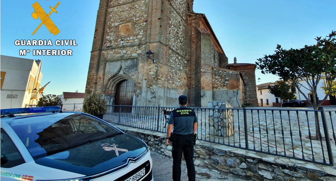 La Guardia Civil descubre quién robó en una tienda, vivienda e iglesias de la comarca de Llerena